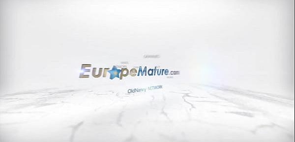 trendsEUROPEMATURE Busty Mature Candy Cummings Exposing Her Tits And Fucked Herself